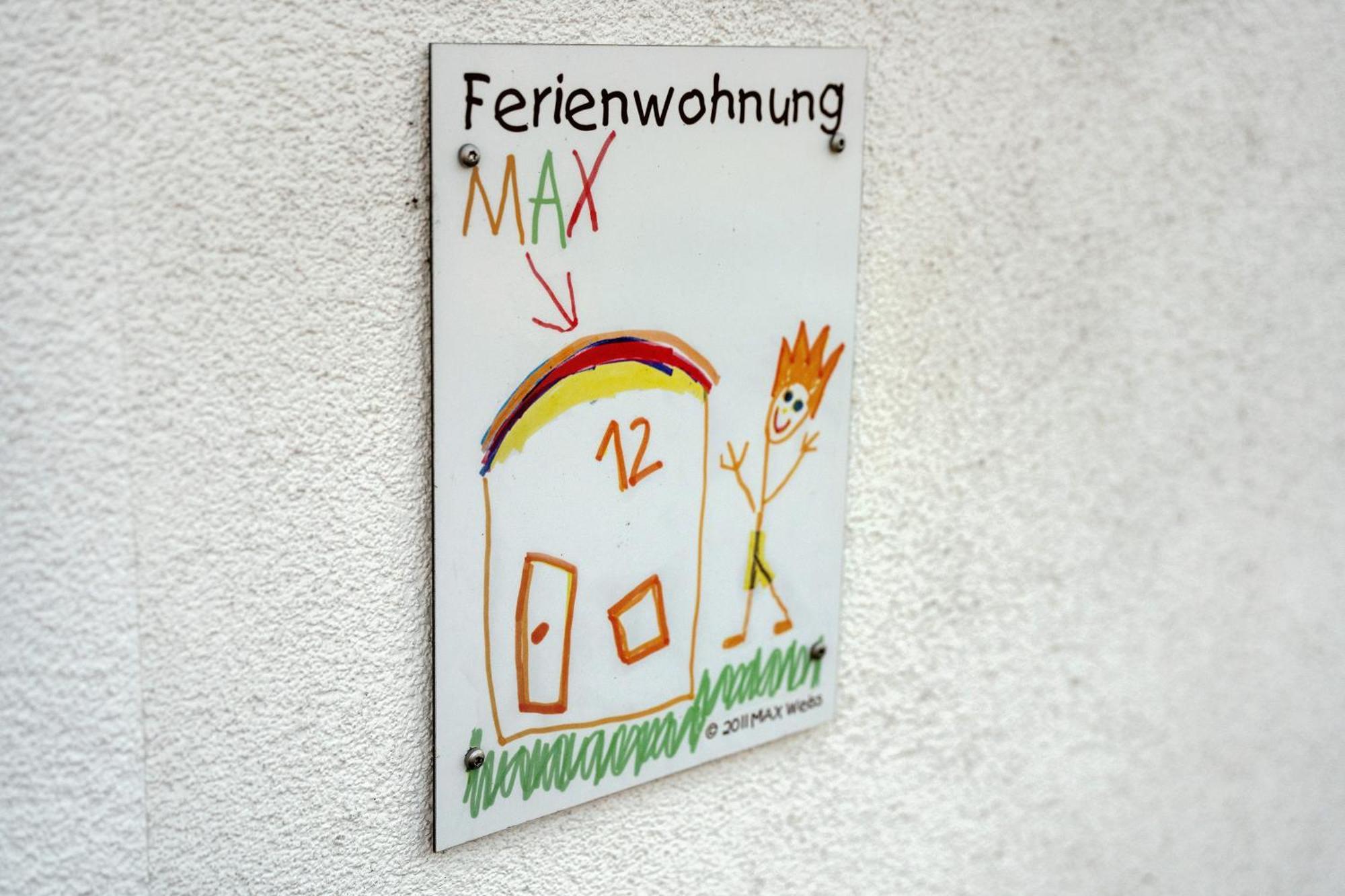 Max Apartment