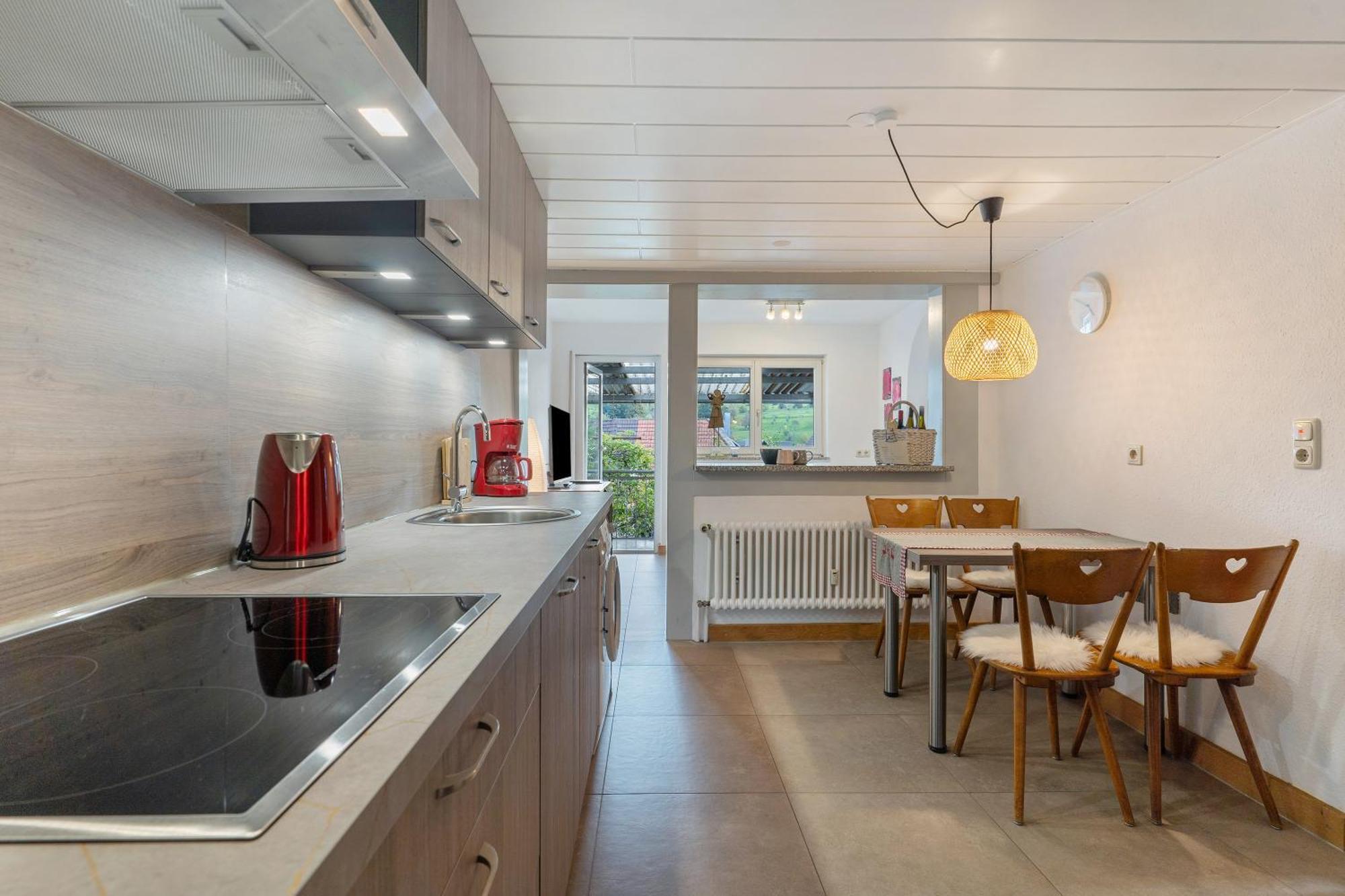 Max Apartment *